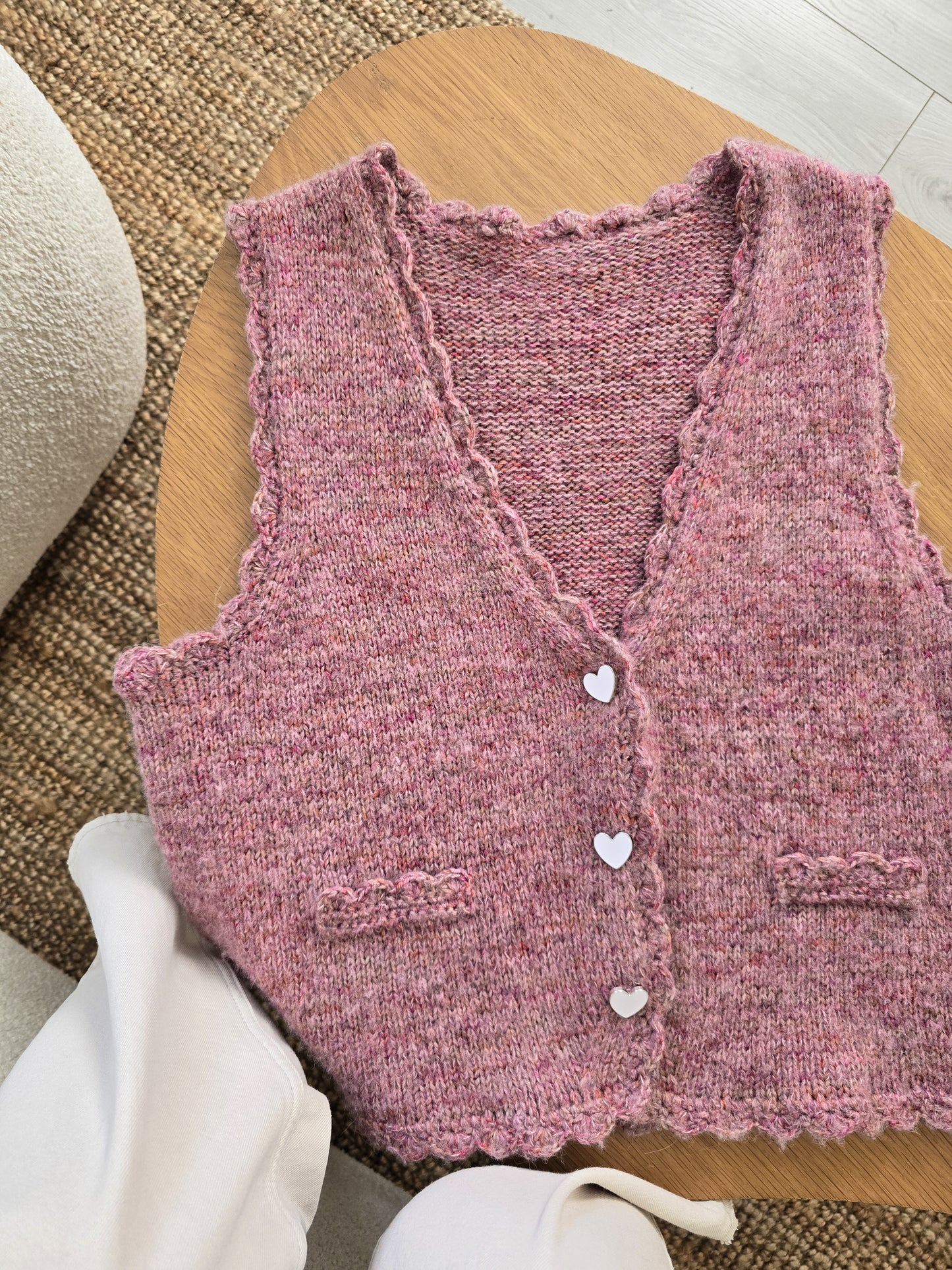 Love Story Vest | Wzór w języku polskim
