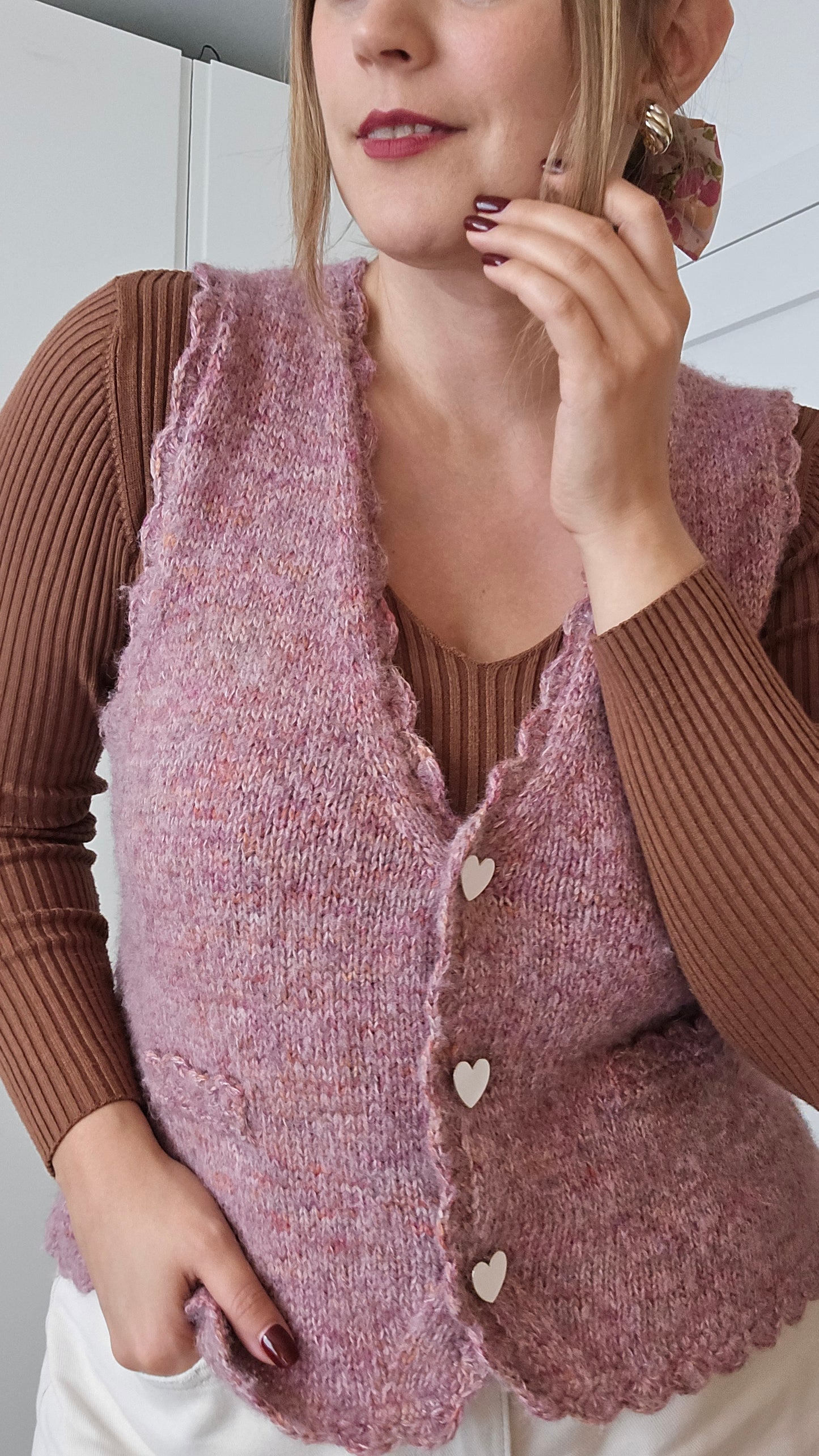Love Story Vest | Wzór w języku polskim